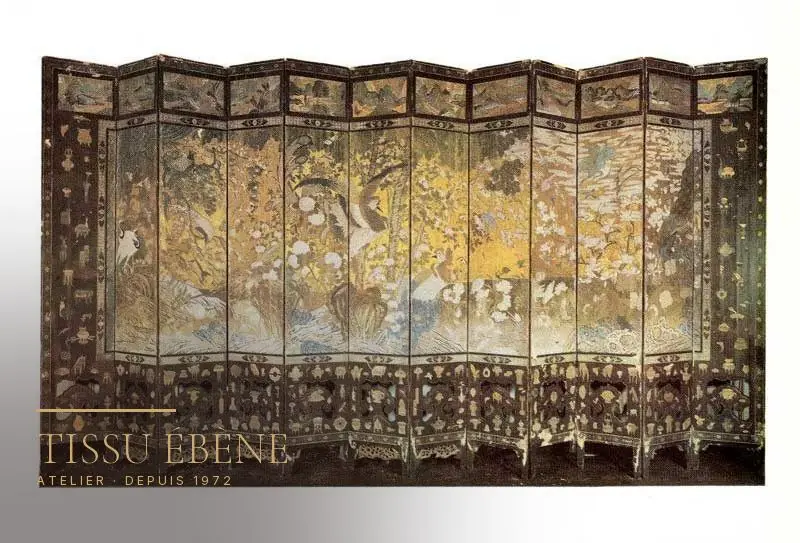 Paravent de Coromandel à douze feuilles, décor gravé d'un jardin et d'oiseaux